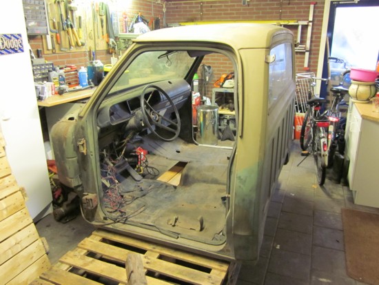 Dodge W200 nieuwe cabine