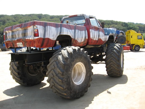 Dodge W200 monstertruck spanje